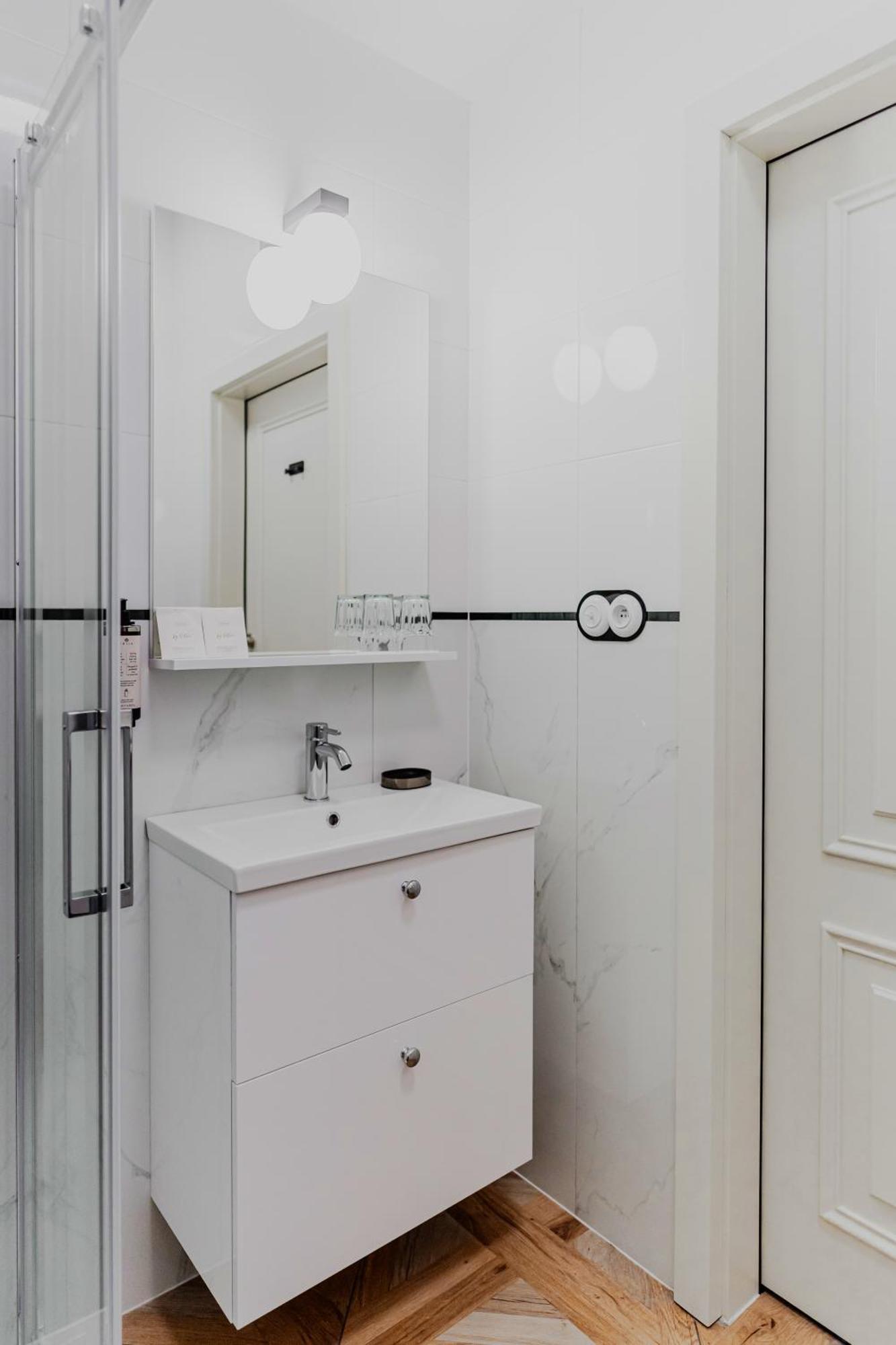 N33 Premium Apartments Old Town Krakow - Destigo Hotels Oda fotoğraf